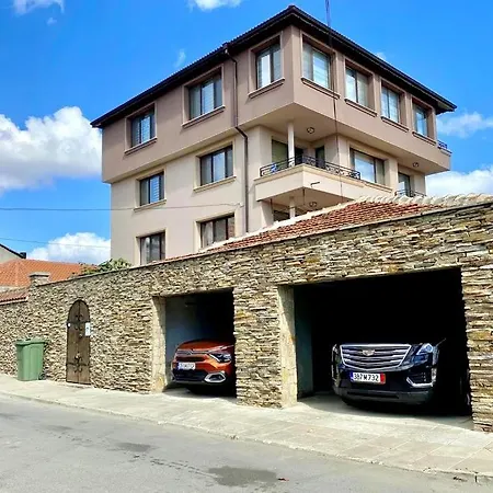 Дом отдыха къщата в *